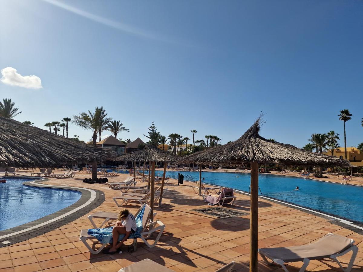 Ferienwohnung Casa Mari Y Jose Con Grandes Piscinas Y Wifi Gratis Corralejo Exterior foto